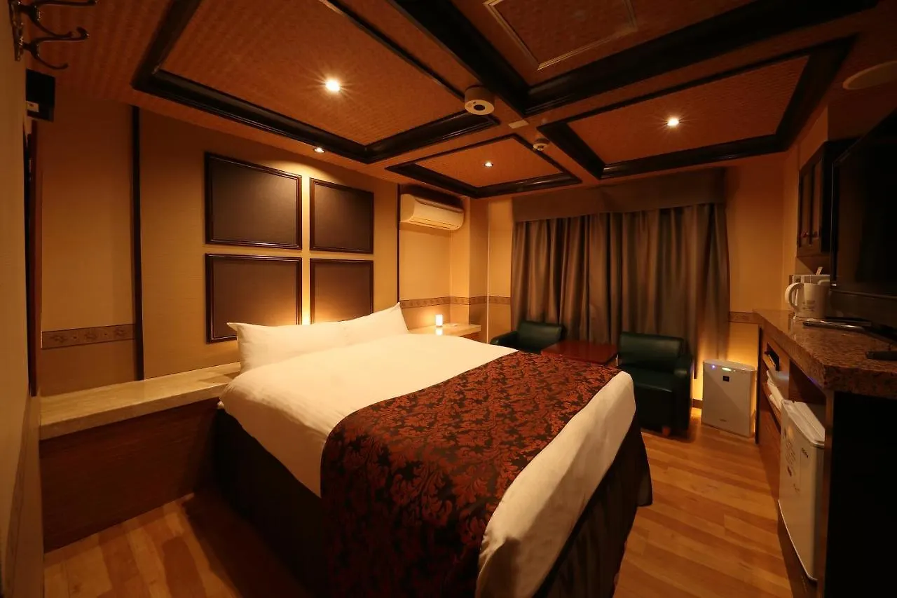 ホテルファインオリーブ京都山科（大人専用） 3*, 京都市
